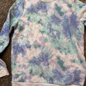 Bundle of 2 Girls XL Sweatshirts